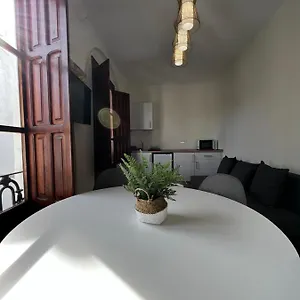 Rey Apartment